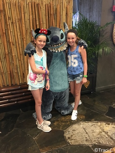 Meeting Stitch at 'Ohaha