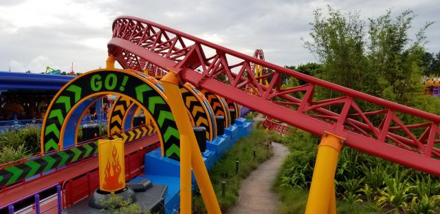 Slinky Dog Dash SO FUN