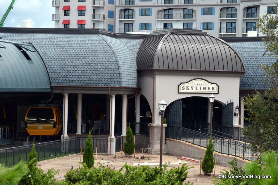 Riviera Resort Skyliner Station