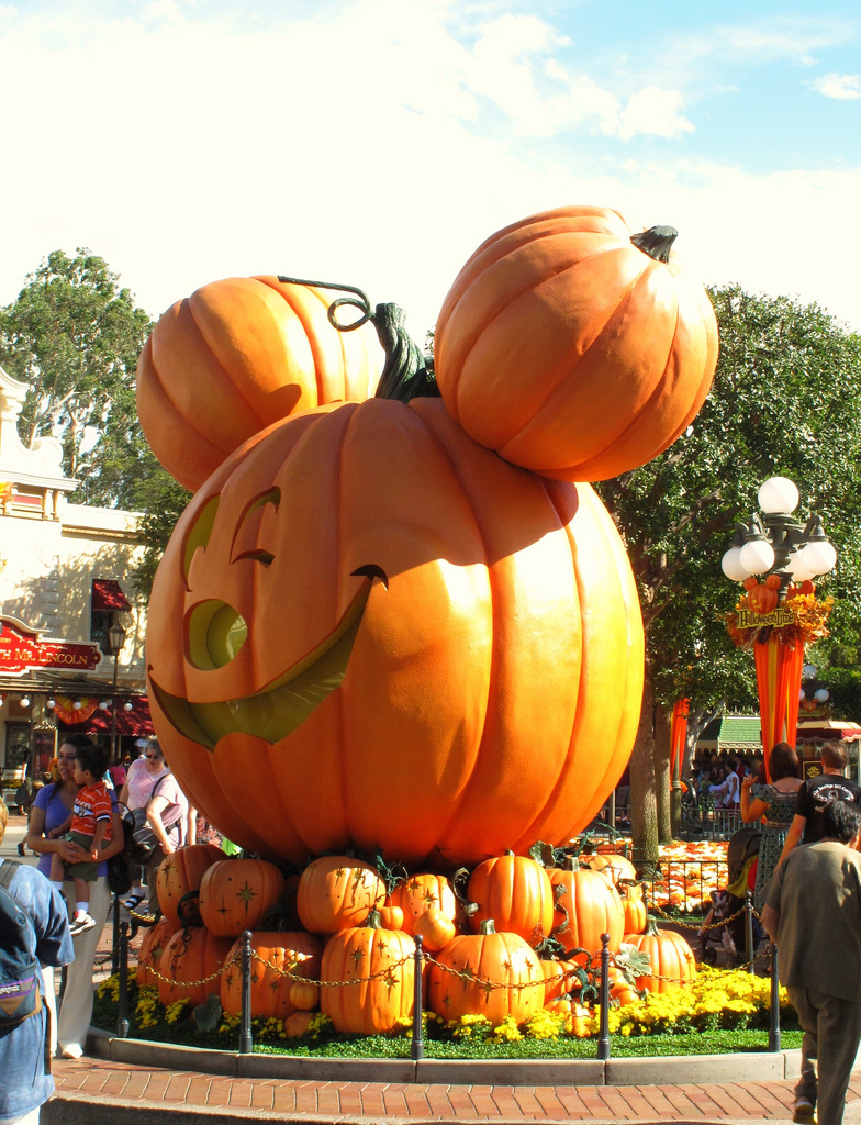 Mickey's Halloween Party Dates Announced